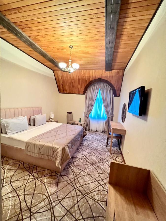 Cinema Boutique Hotel ギャンジャ エクステリア 写真