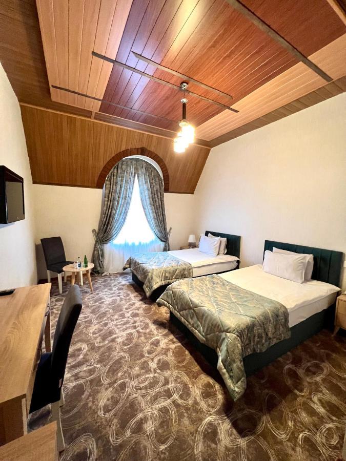 Cinema Boutique Hotel ギャンジャ エクステリア 写真