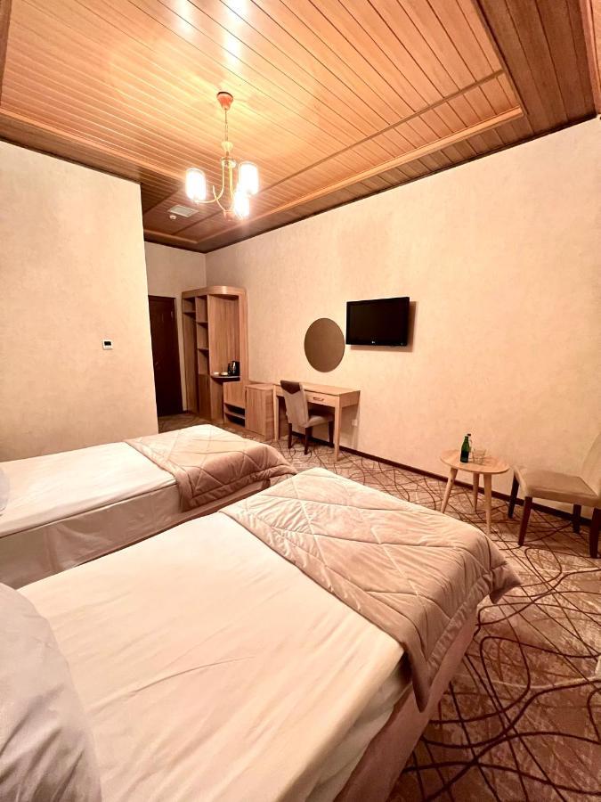 Cinema Boutique Hotel ギャンジャ エクステリア 写真