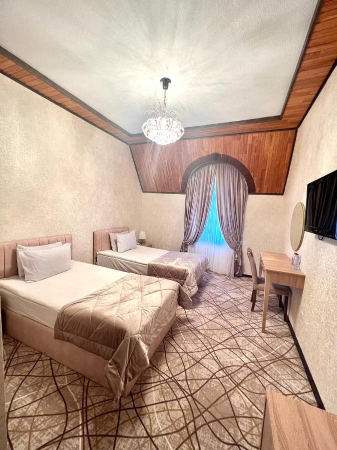 Cinema Boutique Hotel ギャンジャ エクステリア 写真