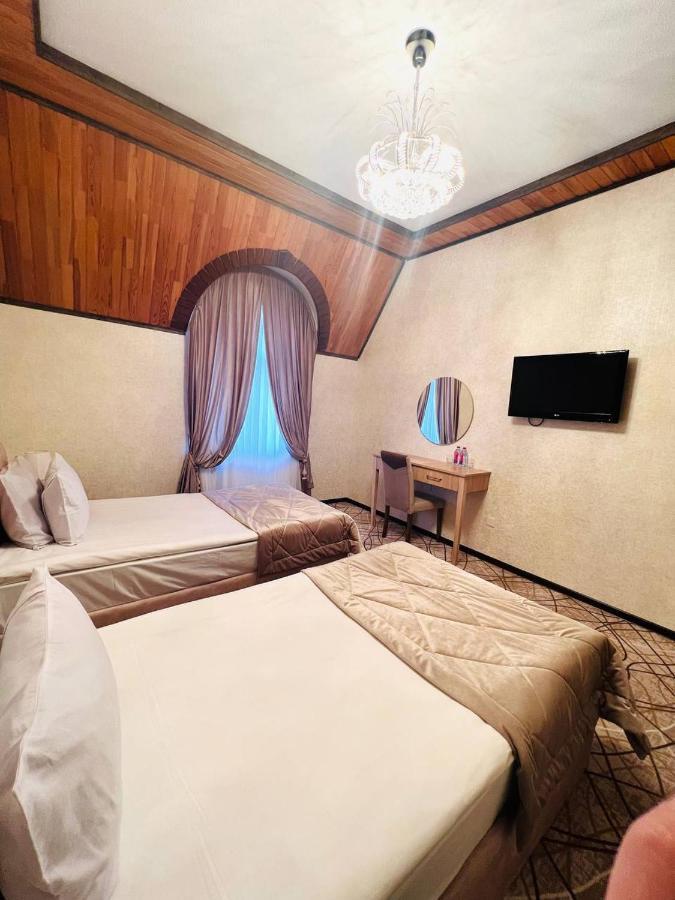 Cinema Boutique Hotel ギャンジャ エクステリア 写真