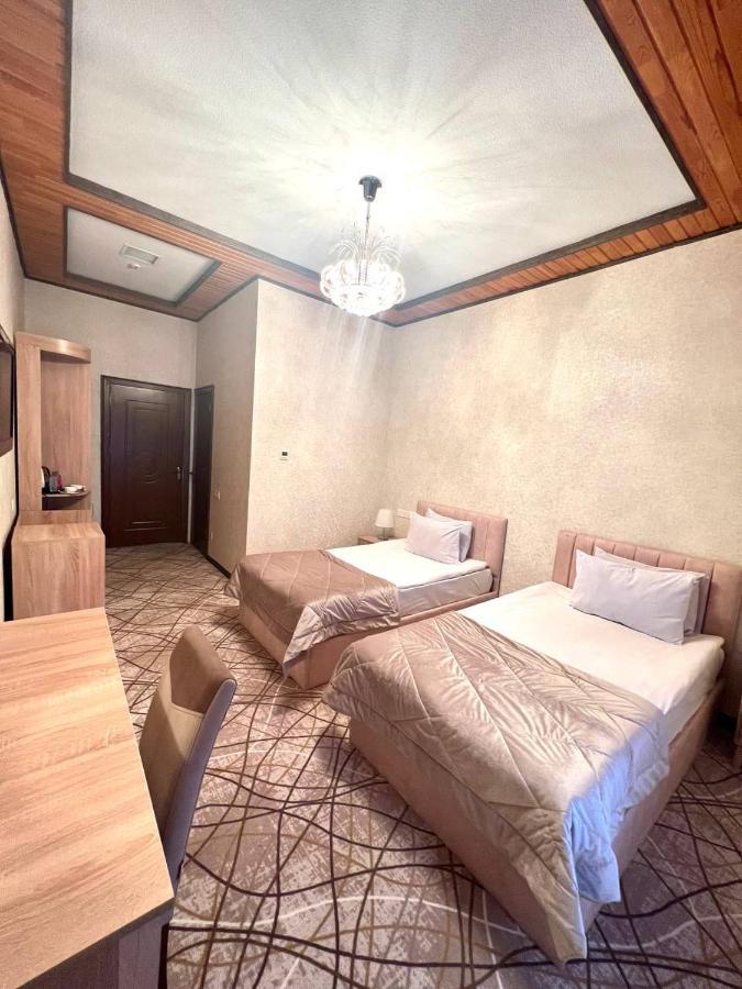 Cinema Boutique Hotel ギャンジャ エクステリア 写真