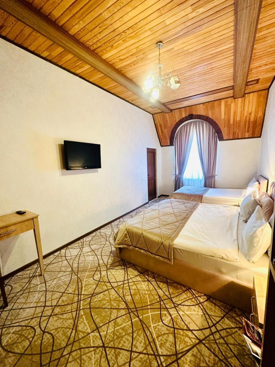 Cinema Boutique Hotel ギャンジャ エクステリア 写真