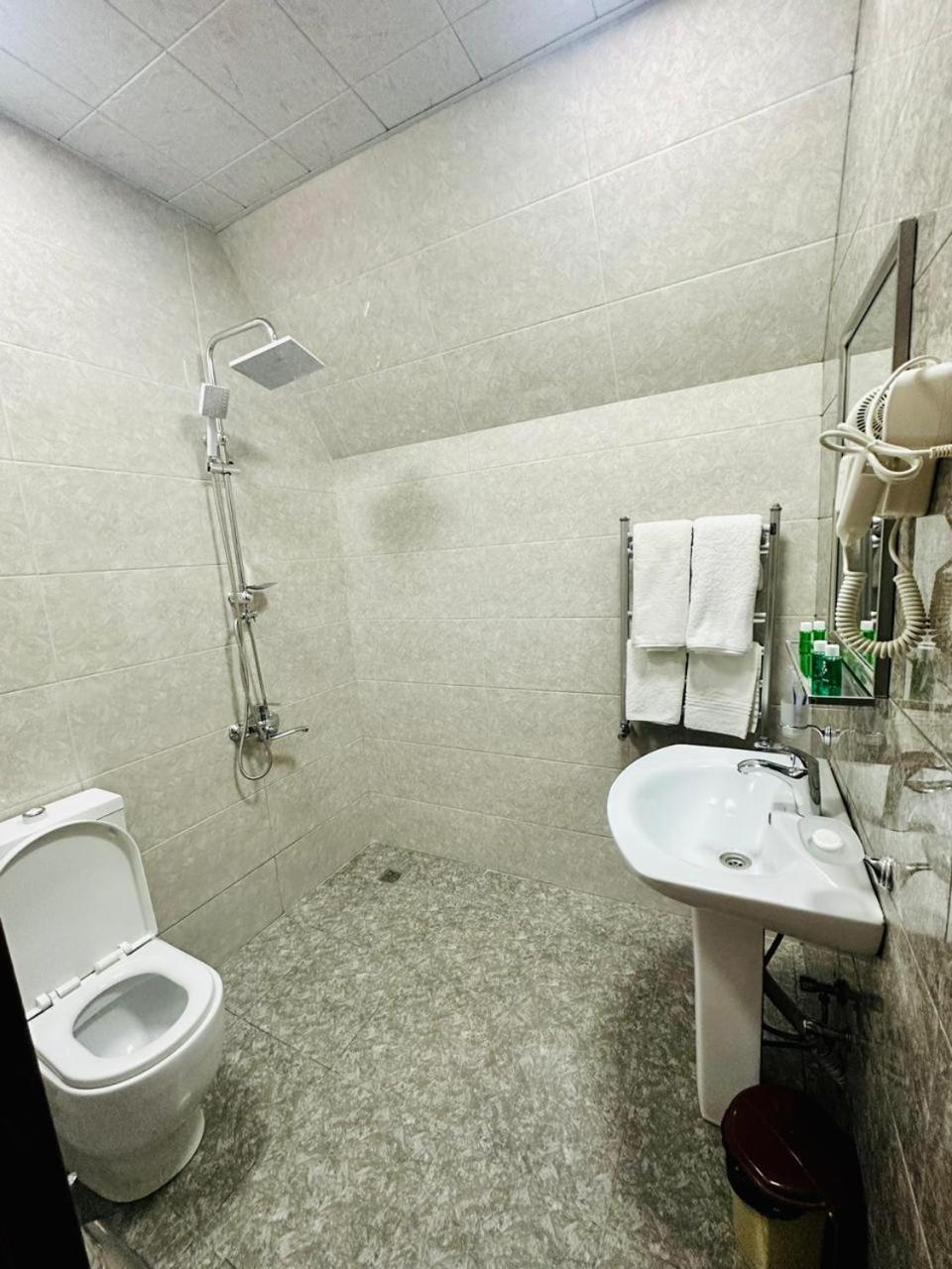 Cinema Boutique Hotel ギャンジャ エクステリア 写真