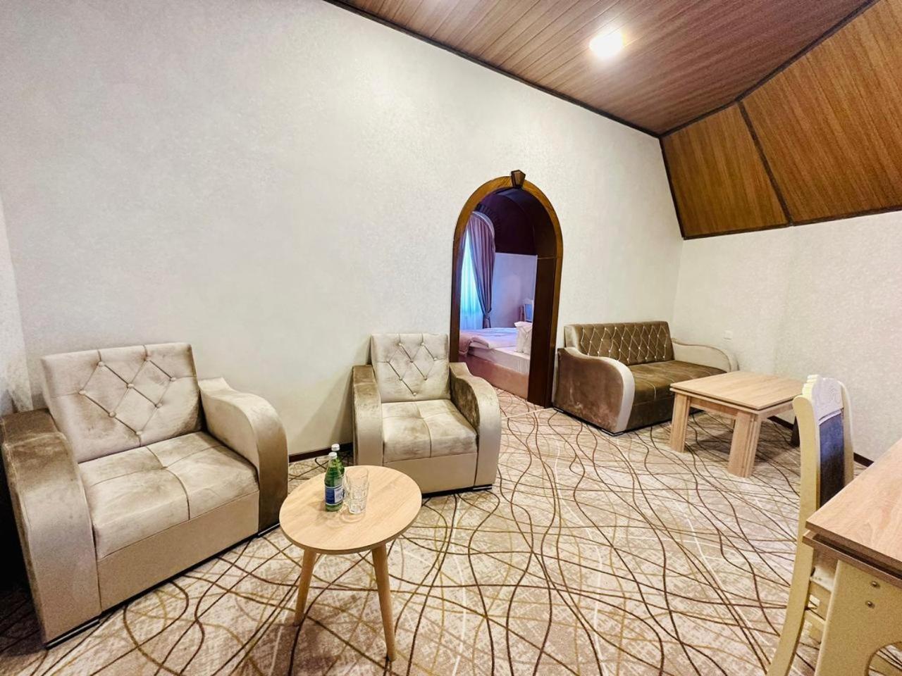Cinema Boutique Hotel ギャンジャ エクステリア 写真